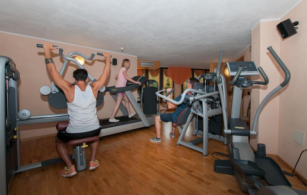 Hotel Val Di Sole Mezzana Kültér fotó